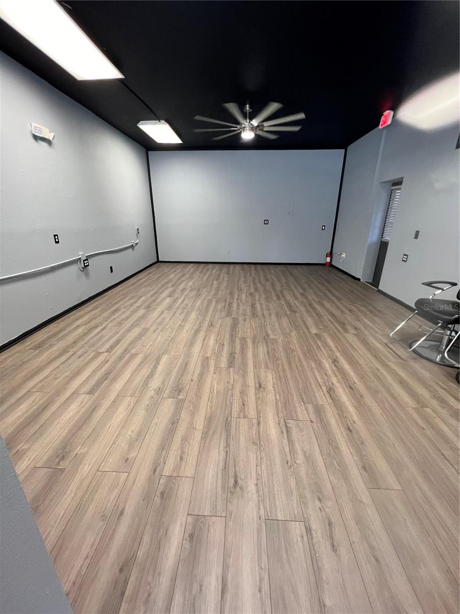 GRACELINE COURT - Commercial Sale