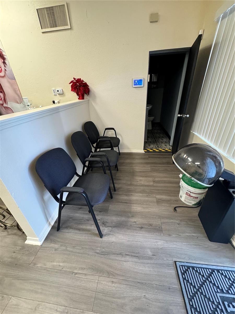 GRACELINE COURT - Commercial Sale