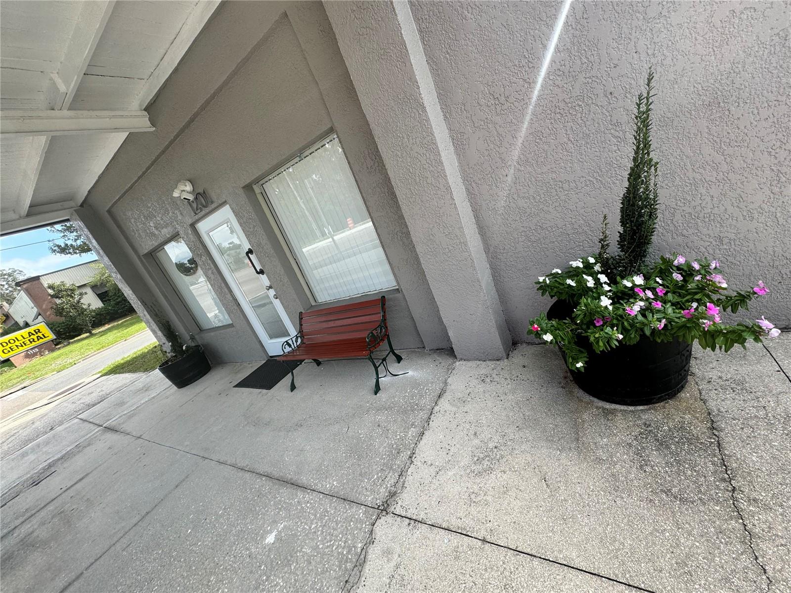 GRACELINE COURT - Commercial Sale