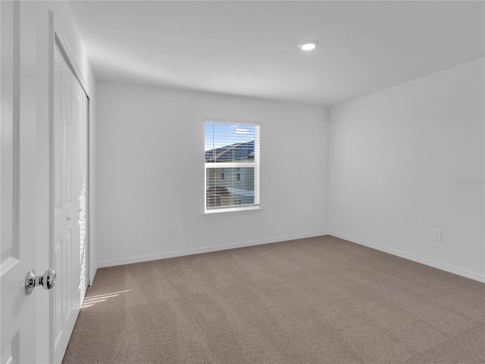 SEAIRE TOWNHOMES - Residential Lease