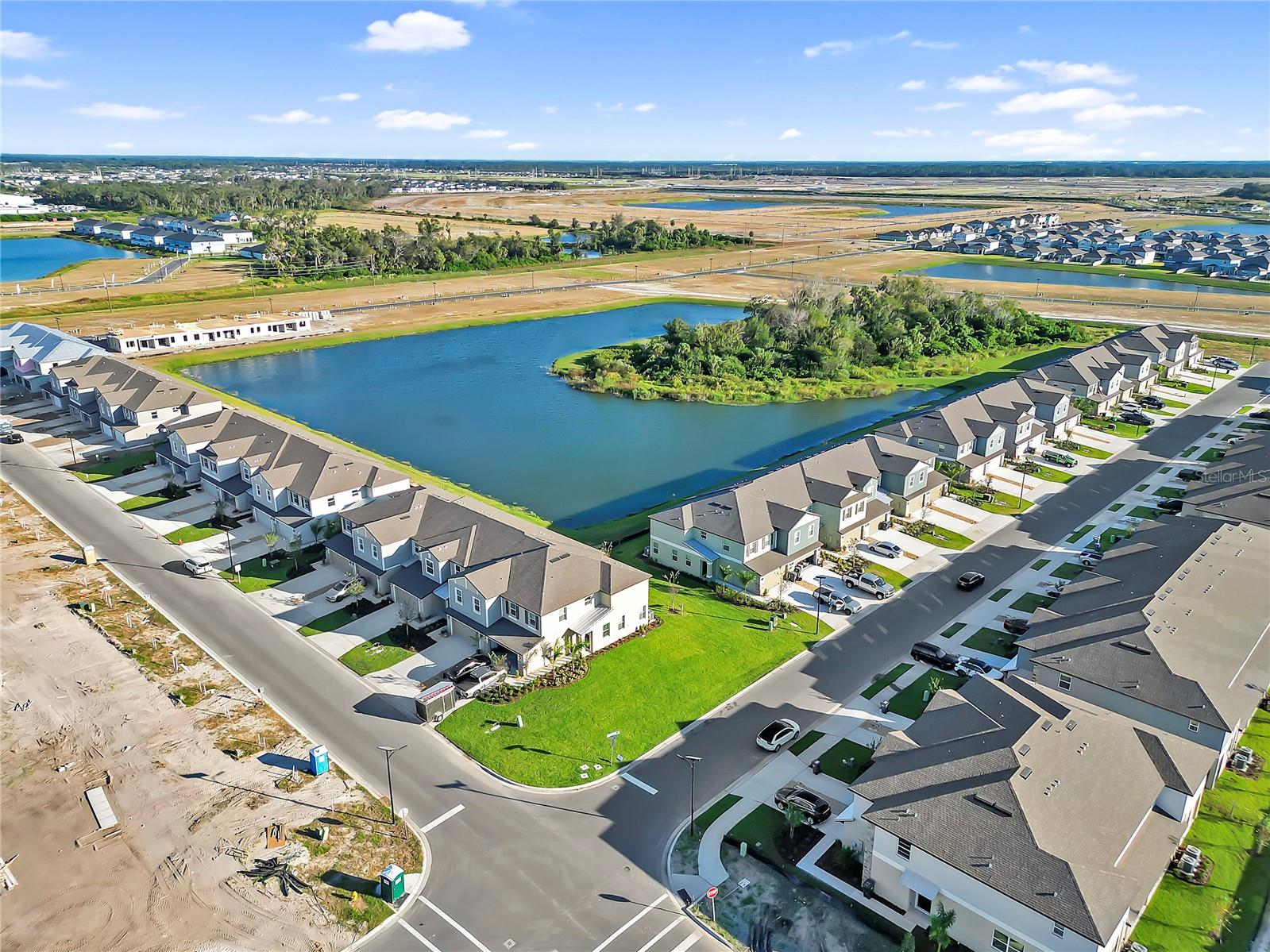 SEAIRE TOWNHOMES - Residential Lease