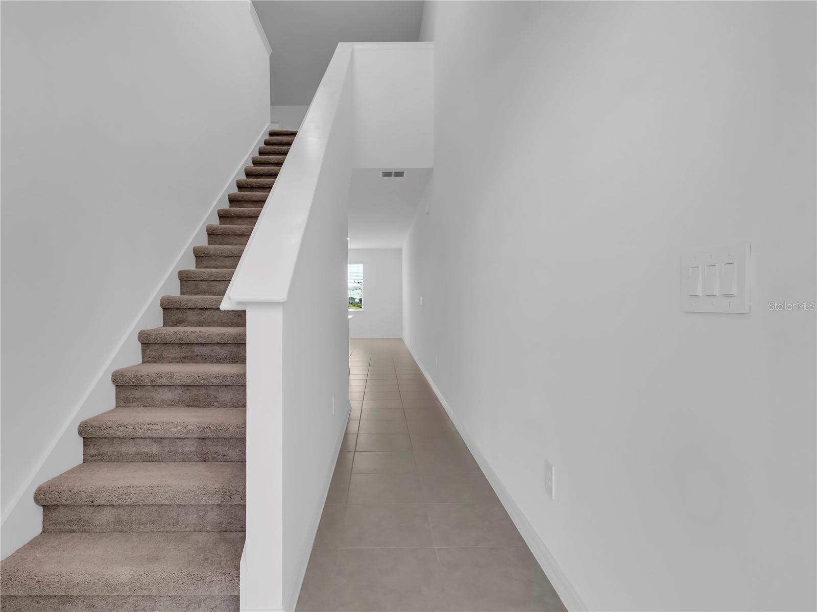 SEAIRE TOWNHOMES - Residential Lease