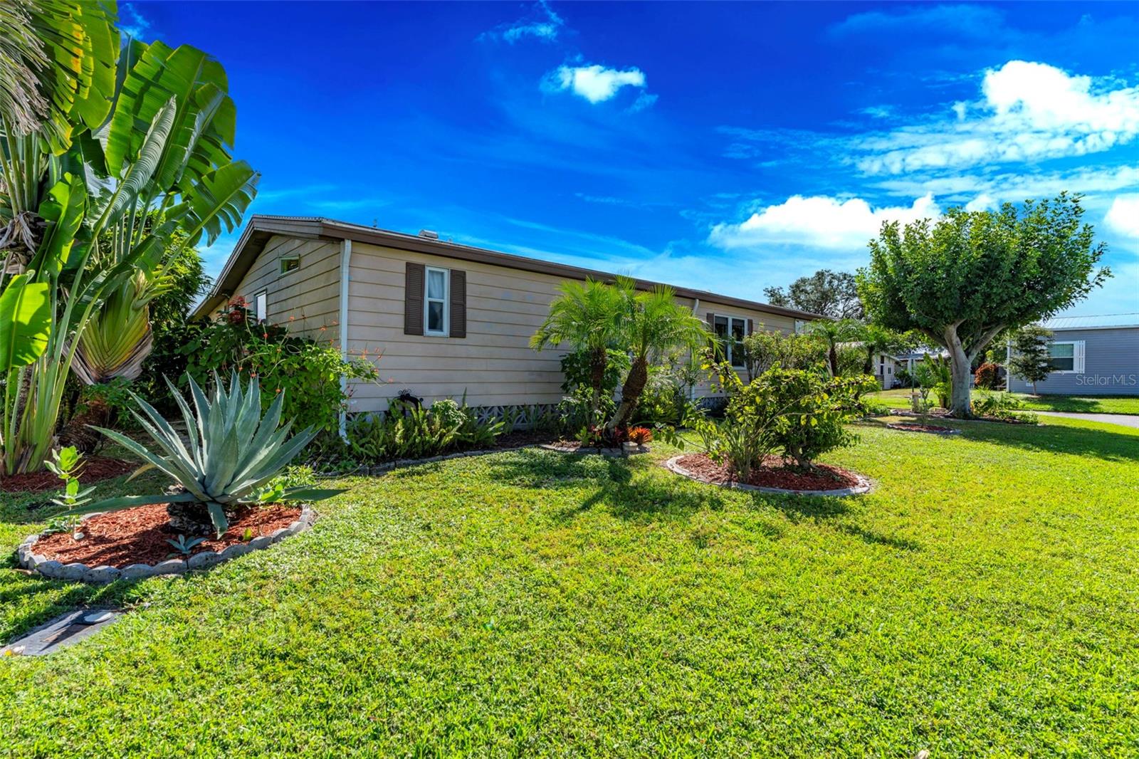 HARBOR ISLES III - Residential