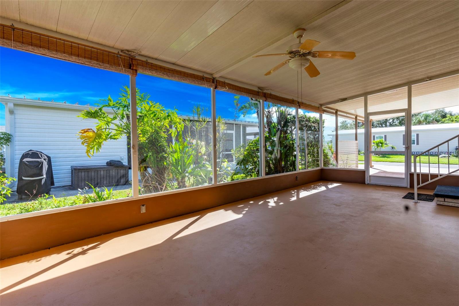 HARBOR ISLES III - Residential