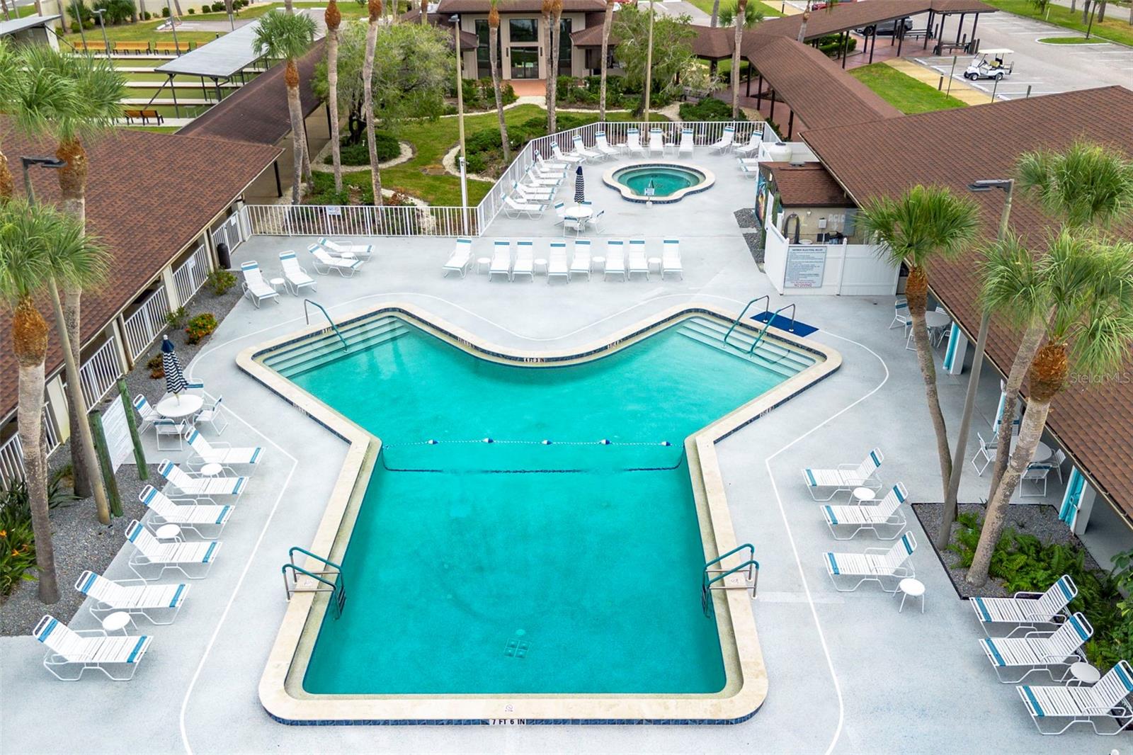 HARBOR ISLES III - Residential