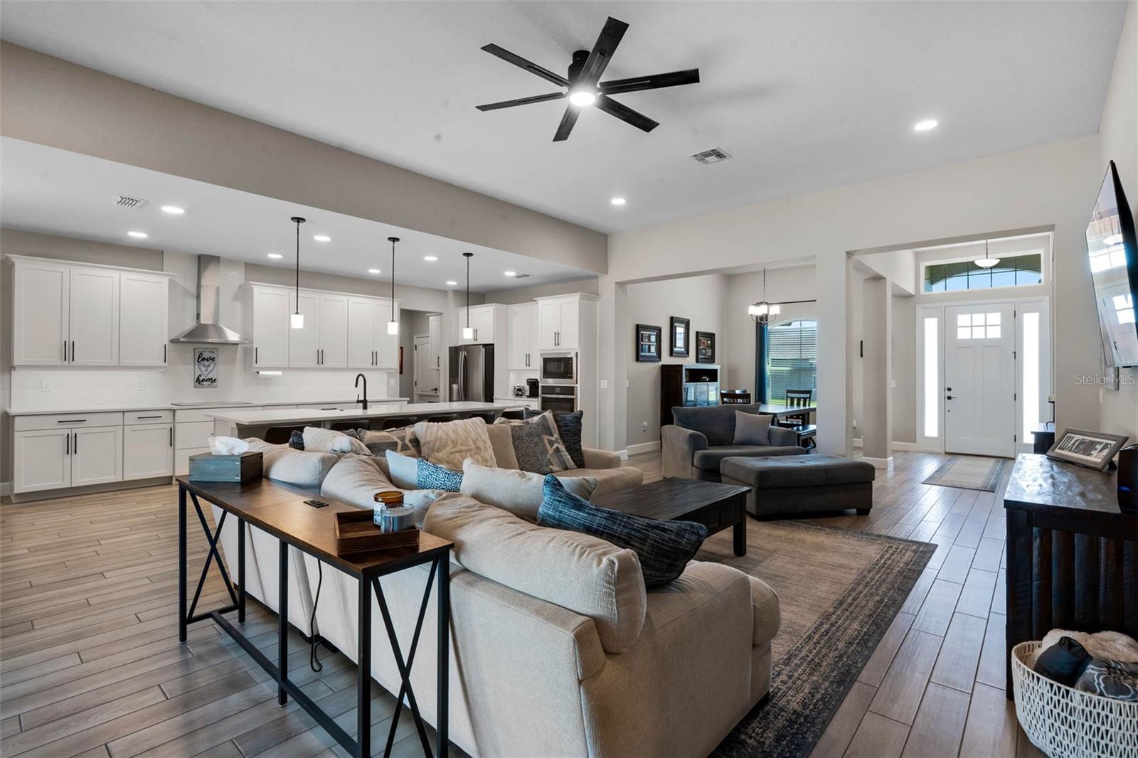 3332 LONE CYPRESS POINT
