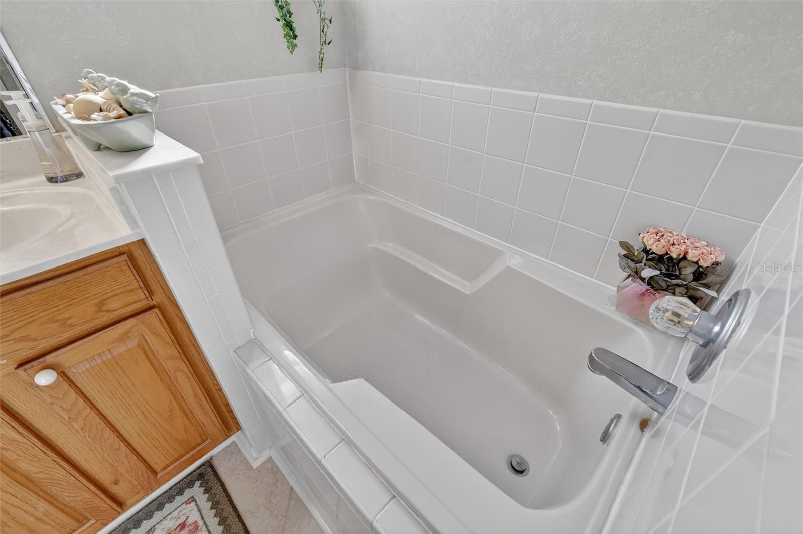 OVERLOOK/STONECREST UN 02 PH 02 - Residential