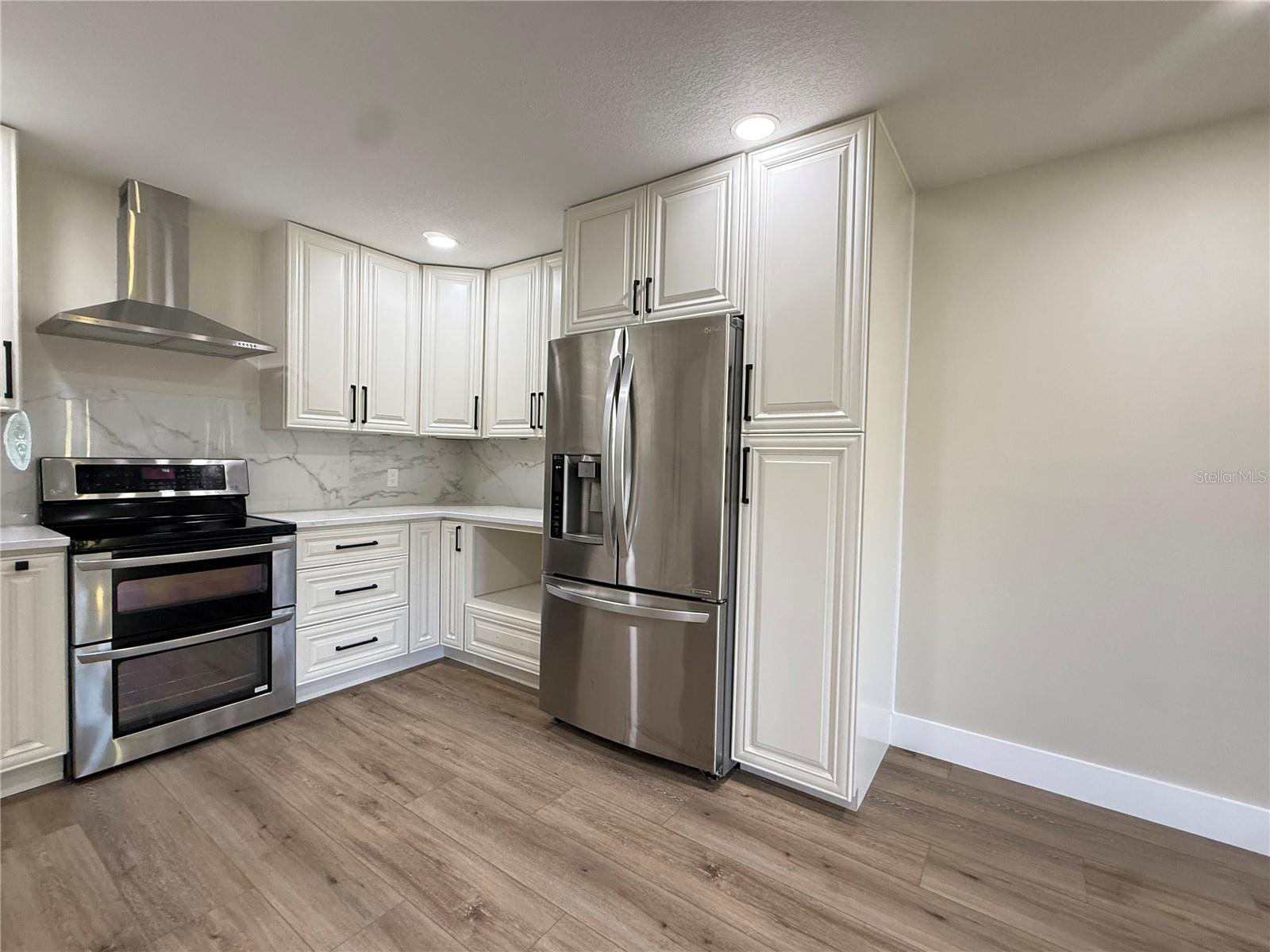 SAN CLEMENTE VILLAGE - Residential