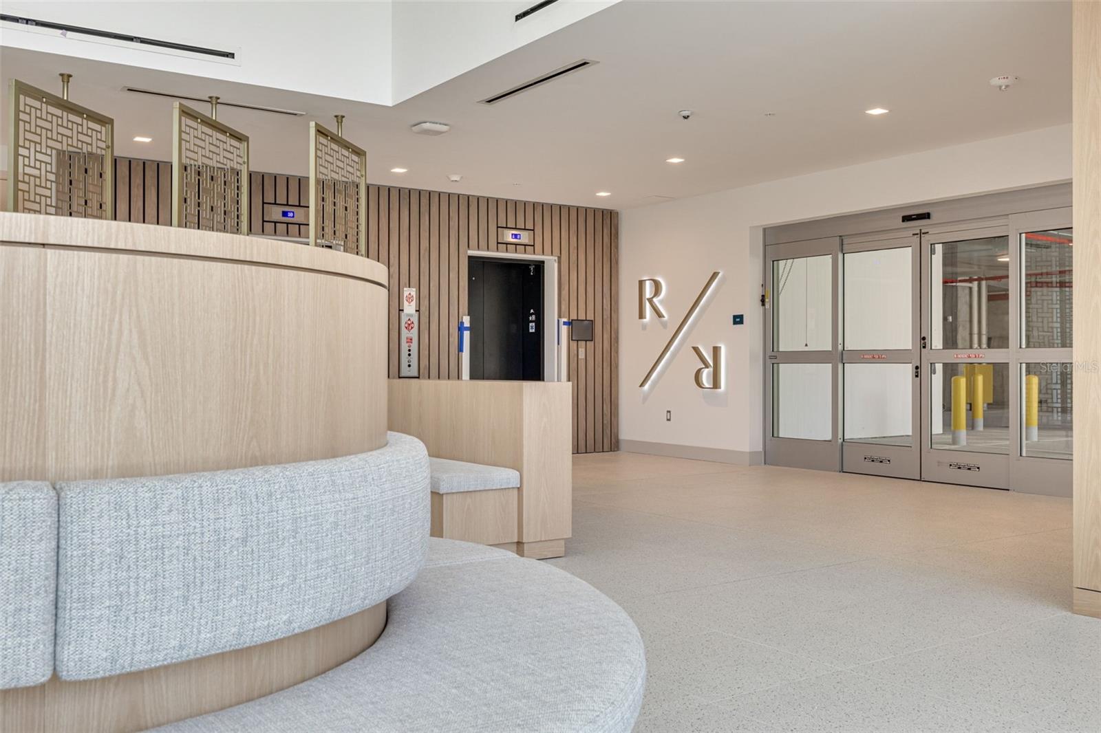 REFLECTION CONDO - Residential Lease