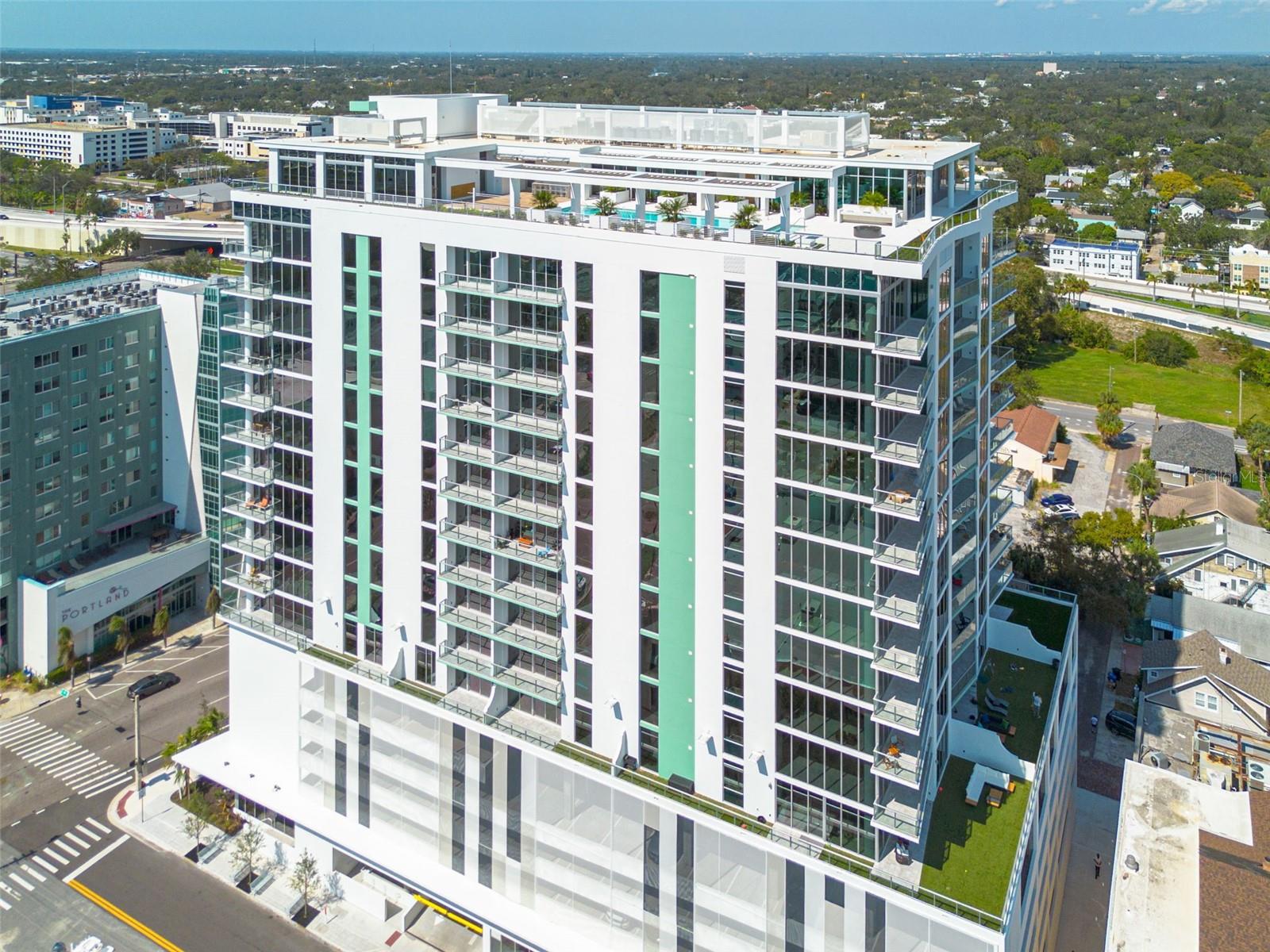 REFLECTION CONDO - Residential Lease