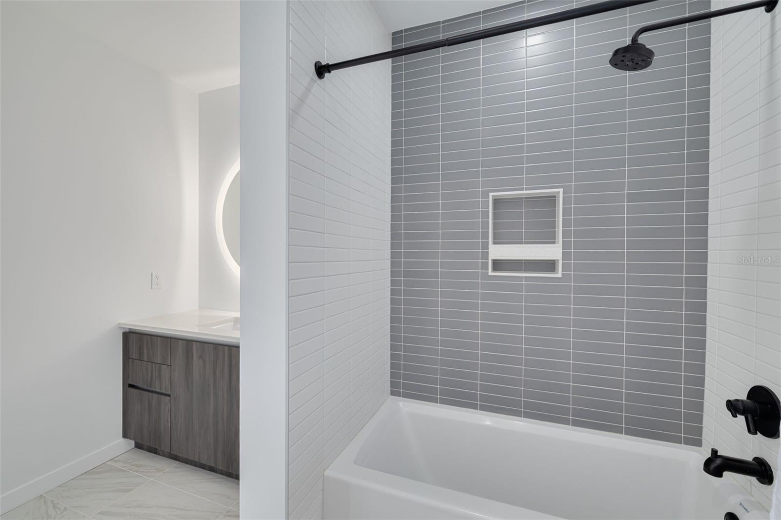 REFLECTION CONDO - Residential Lease