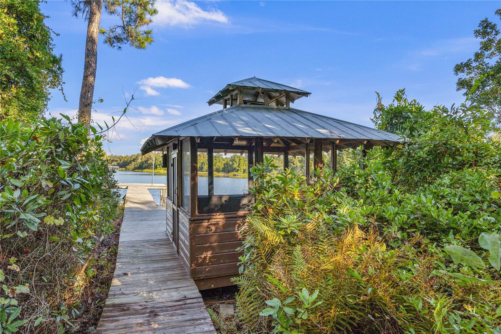 PARKWOOD ESTATE - Residential