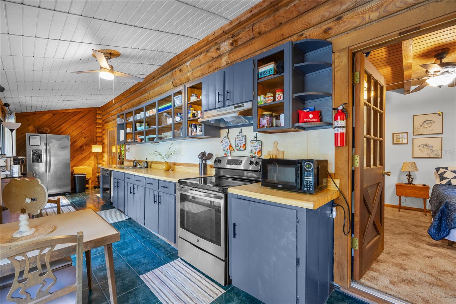 PARKWOOD ESTATE - Residential