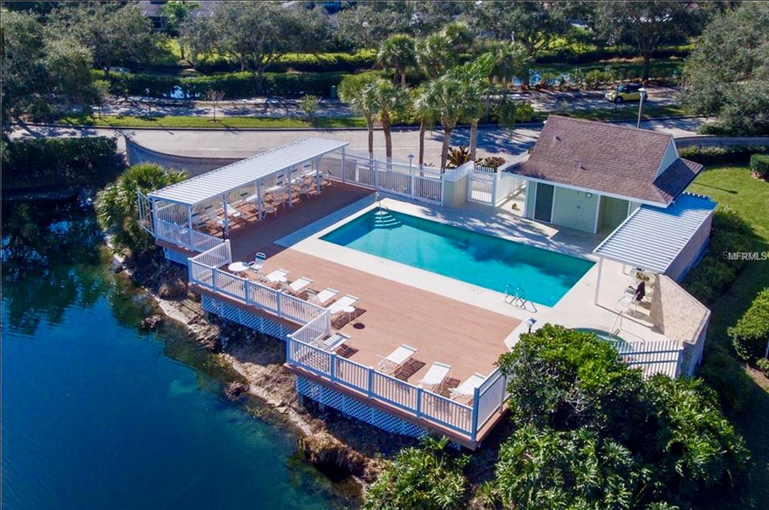 BEEKMAN LAKES - Residential