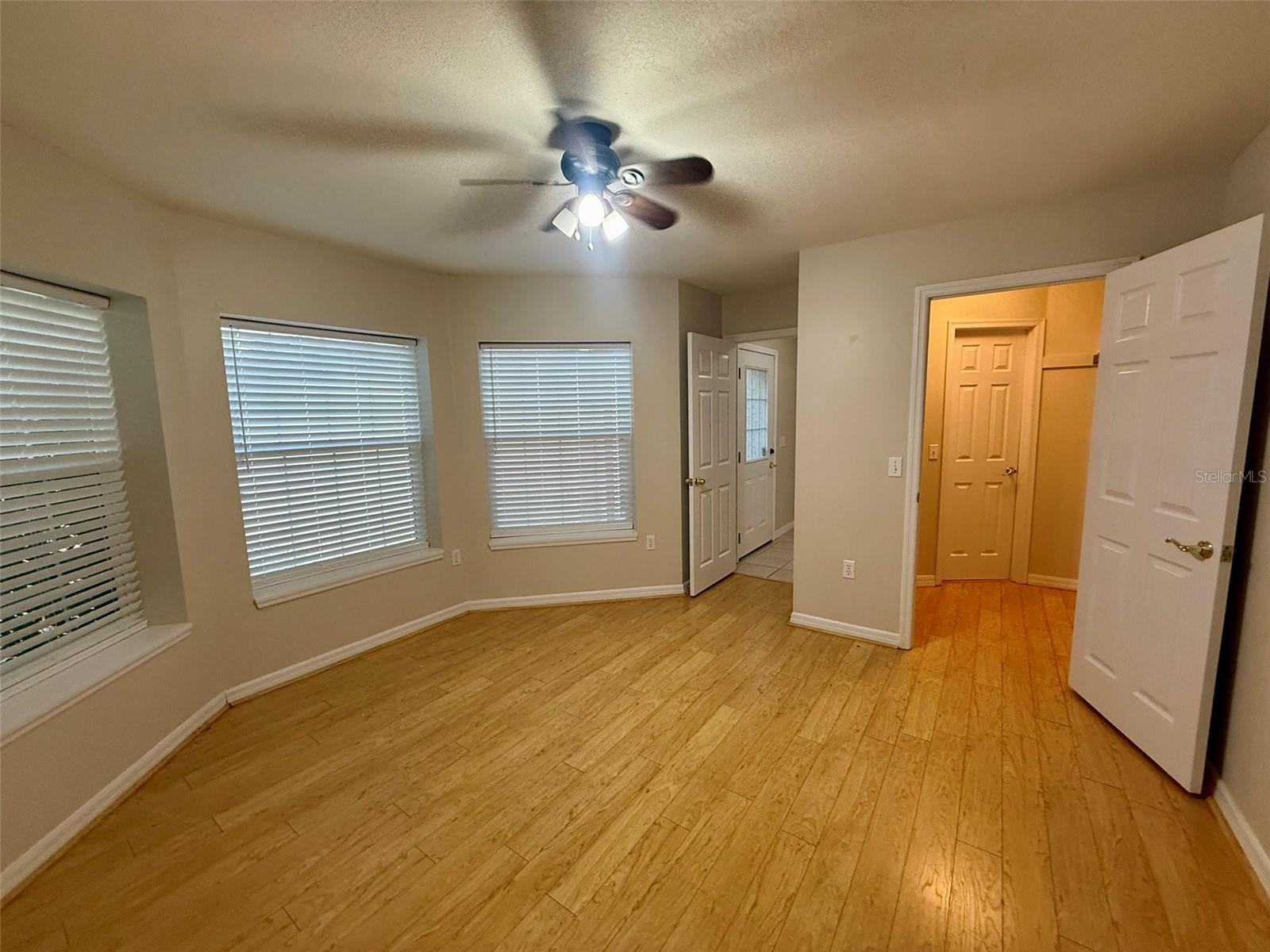 BEEKMAN LAKES - Residential