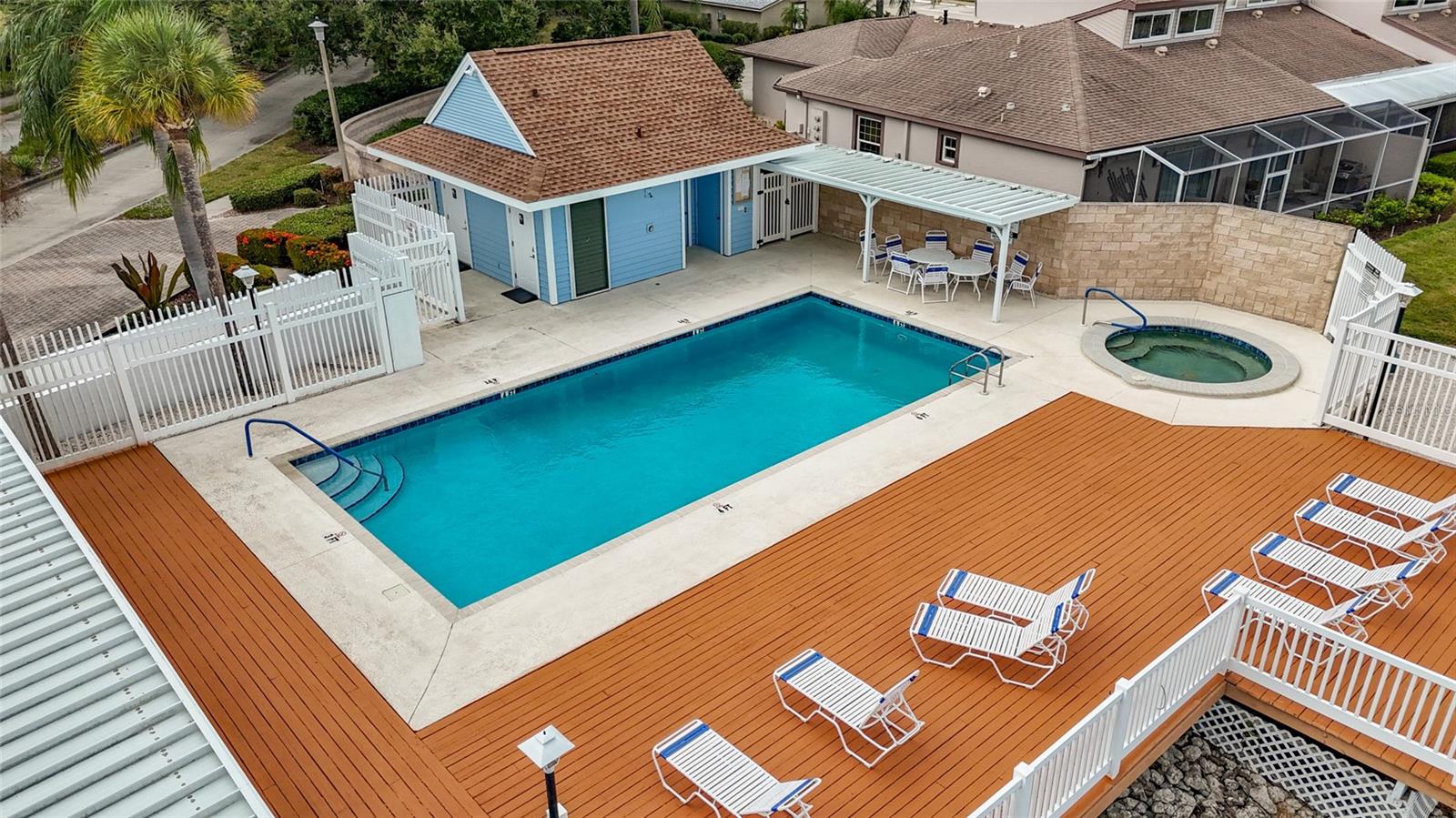 BEEKMAN LAKES - Residential