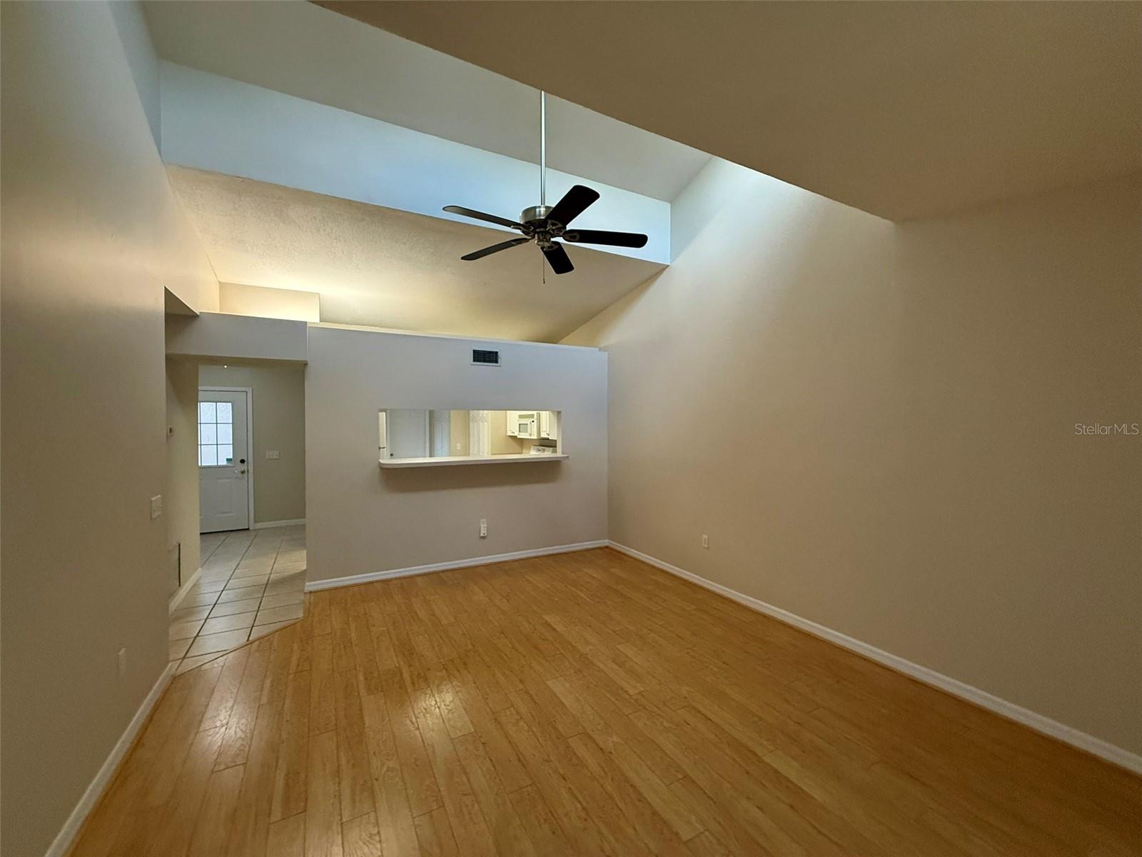 BEEKMAN LAKES - Residential