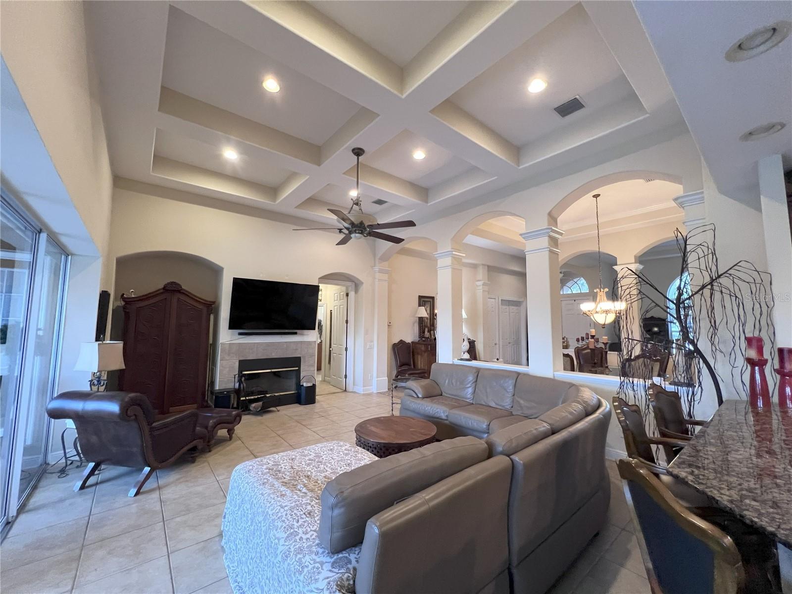CIELO AT CHAMPIONS CLUB - Residential