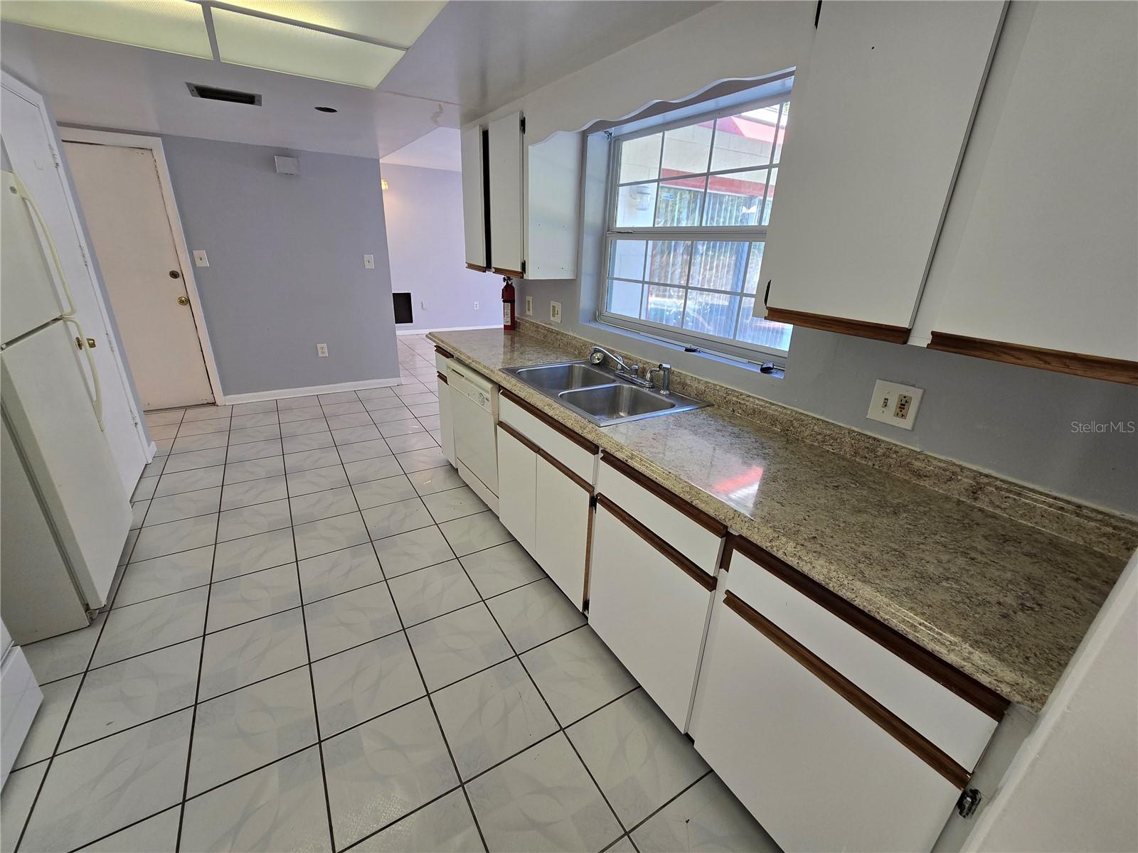 ROBINSWOOD HEIGHTS ADD 10 - Residential Lease