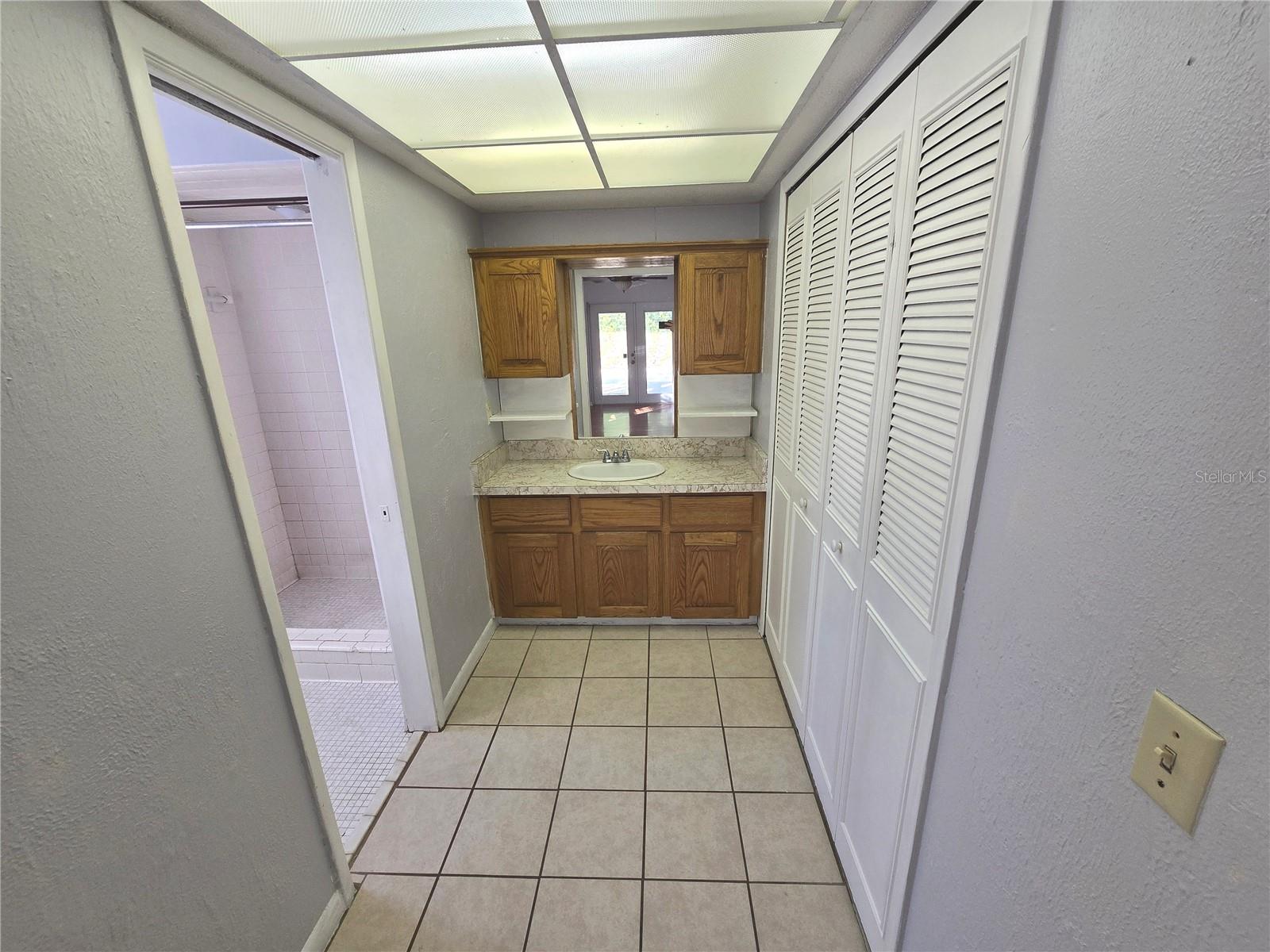 ROBINSWOOD HEIGHTS ADD 10 - Residential Lease