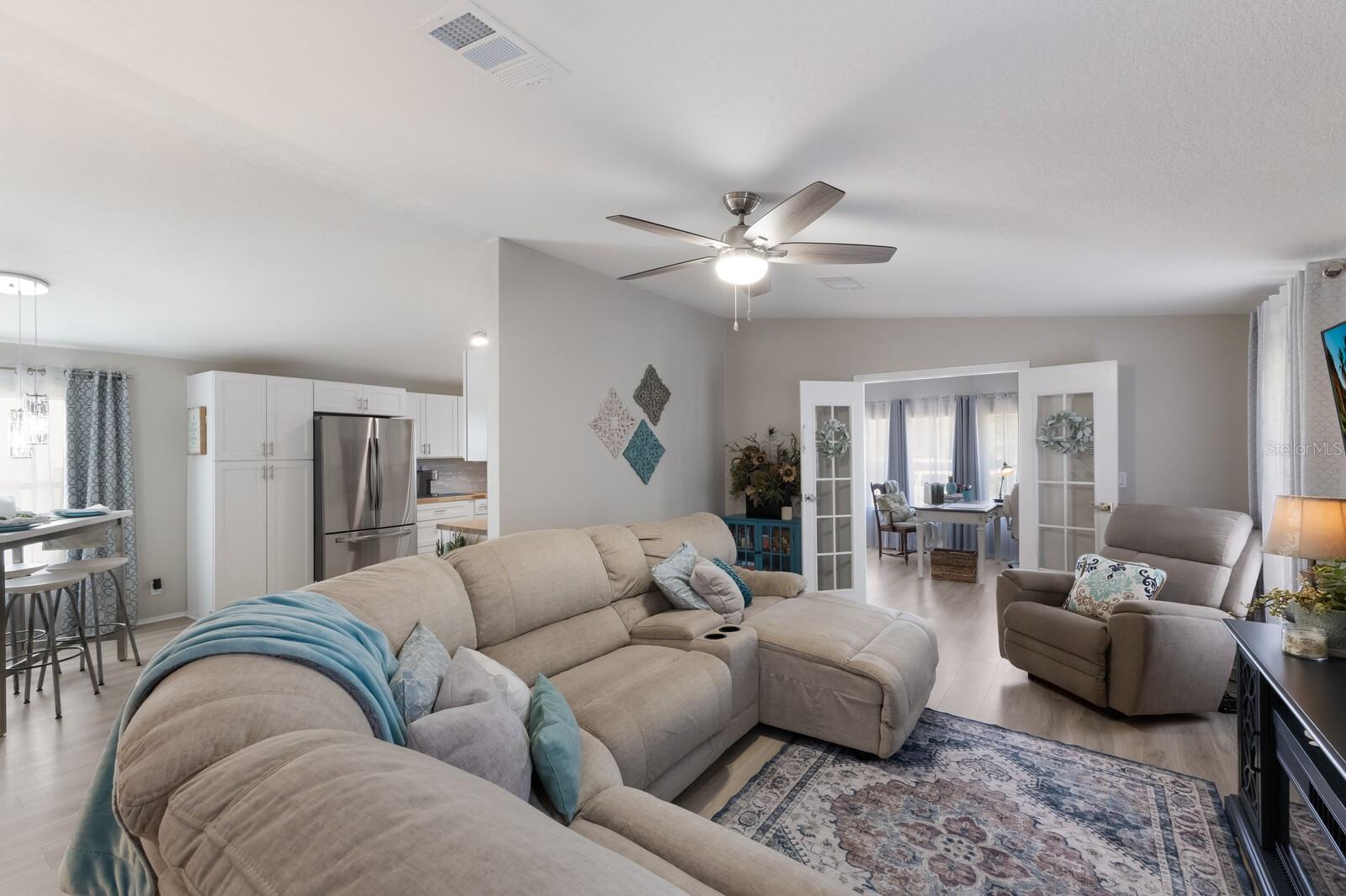 PINE LAKE - Residential