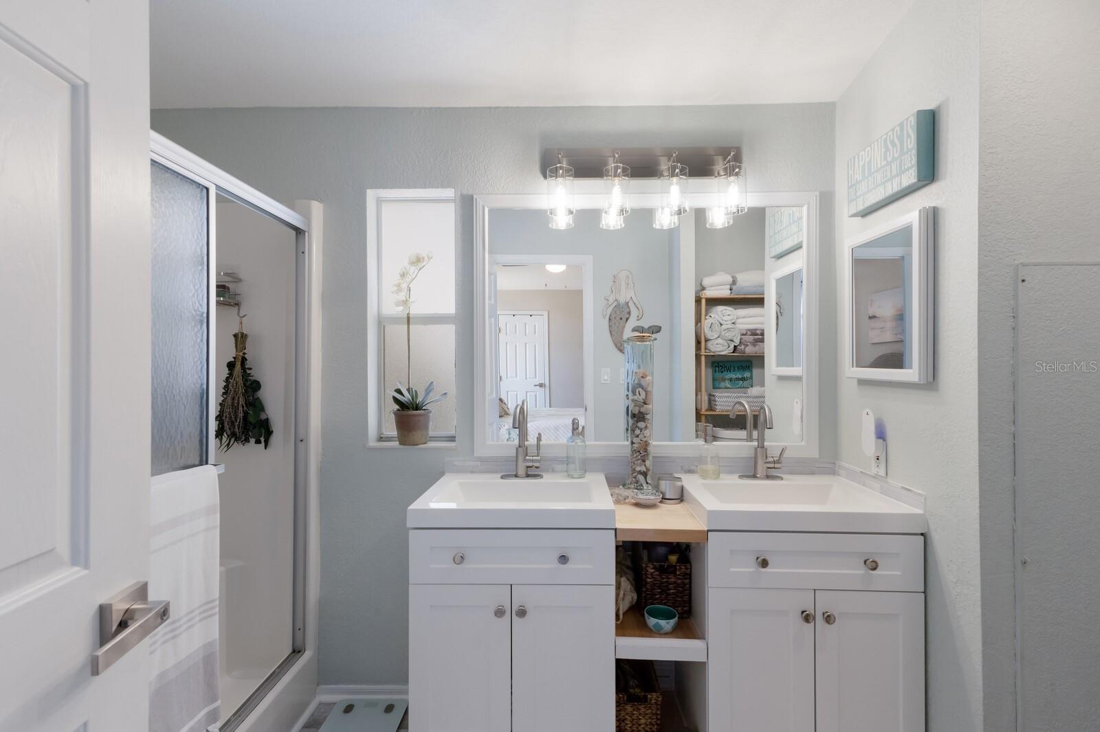 PINE LAKE - Residential