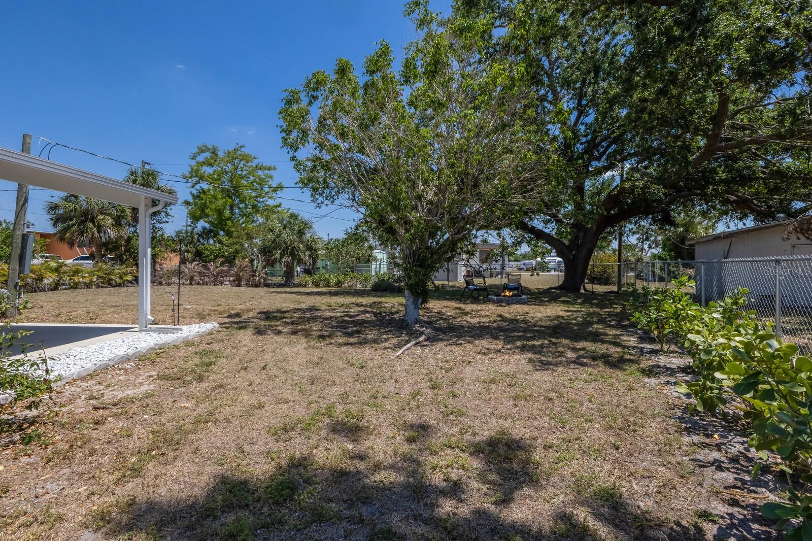 PINE LAKE - Residential