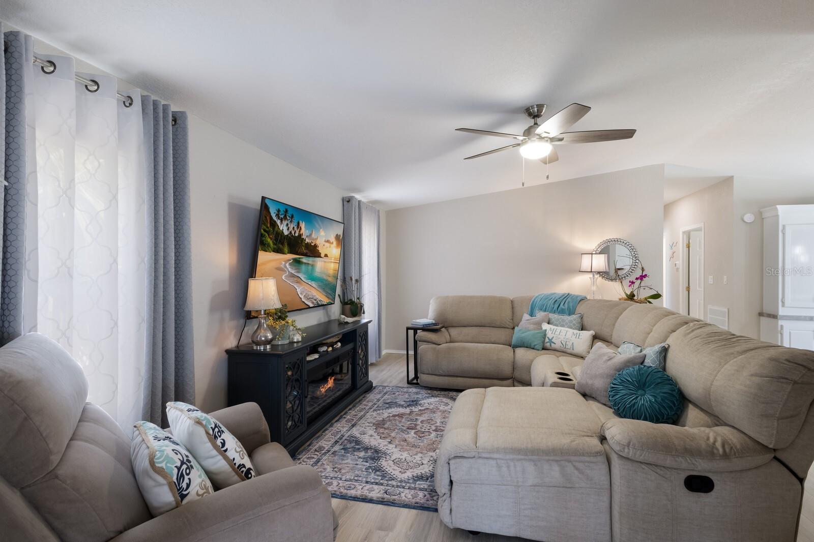 PINE LAKE - Residential