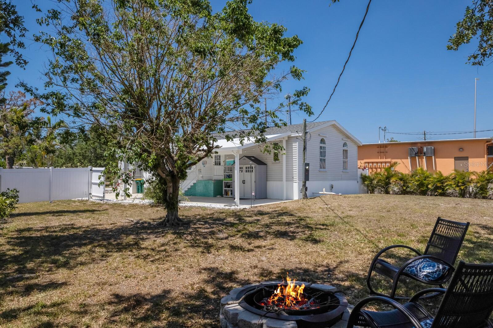 PINE LAKE - Residential