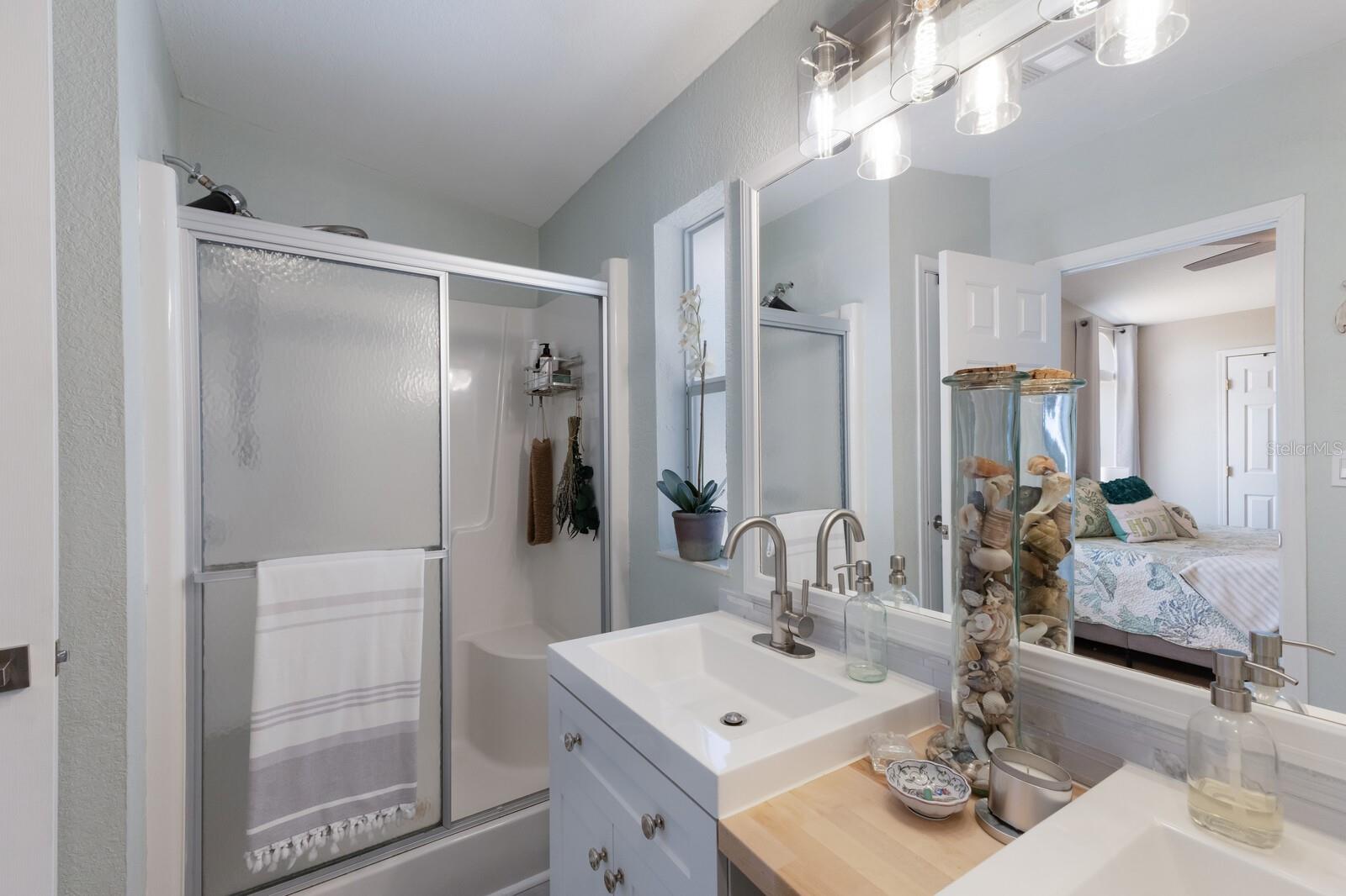 PINE LAKE - Residential