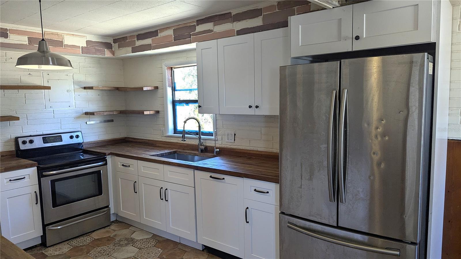 BIG PINE - Residential