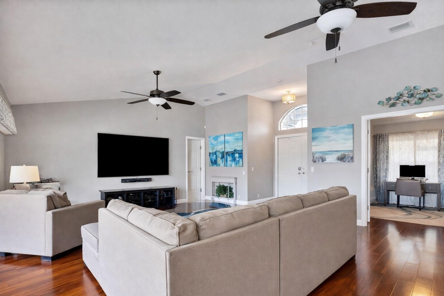 PERIDIA UNIT ONE - Residential