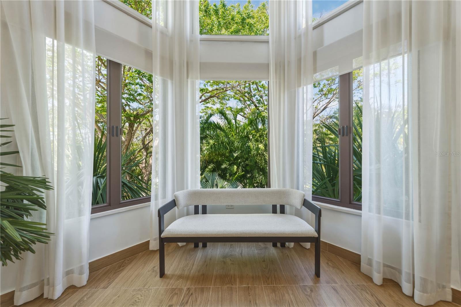 DORADO BEACH EAST - Residential