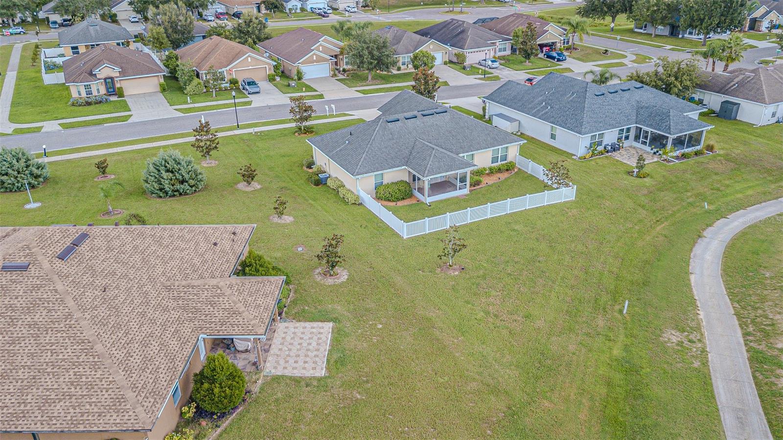 SHERMAN HILLS - Residential