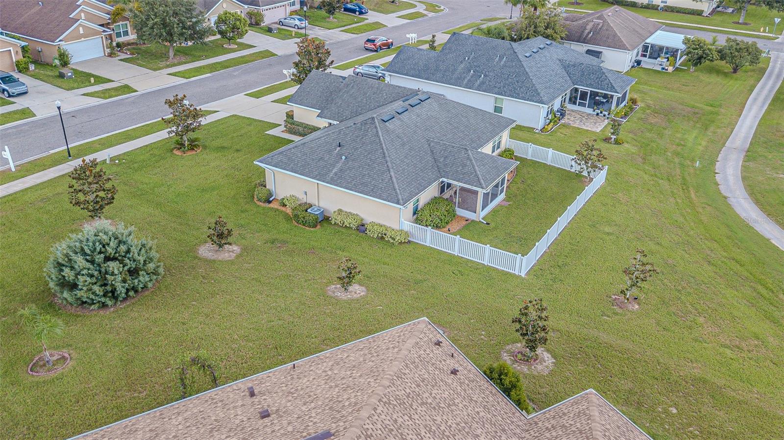 SHERMAN HILLS - Residential