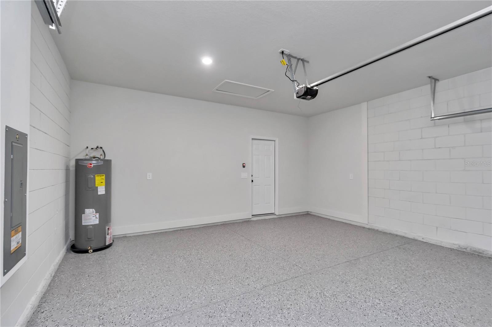 CITRUS SPGS UNIT 09 - Residential