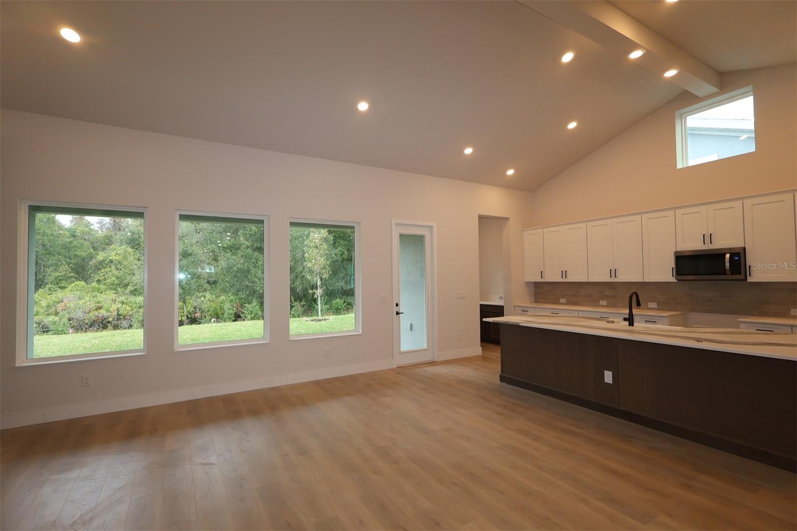 CHAPEL CROSSINGS - Residential