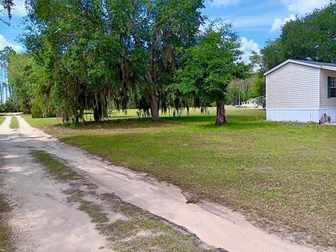 Tiny photo for 17749 SE 156th Place Road, Weirsdale, FL 32195 (MLS # N6144440)