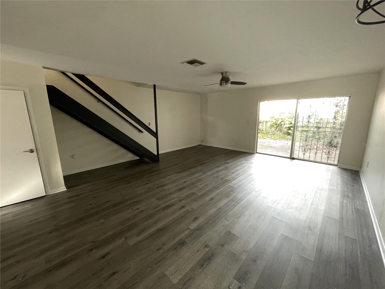 1610 58TH AVENUE S 6