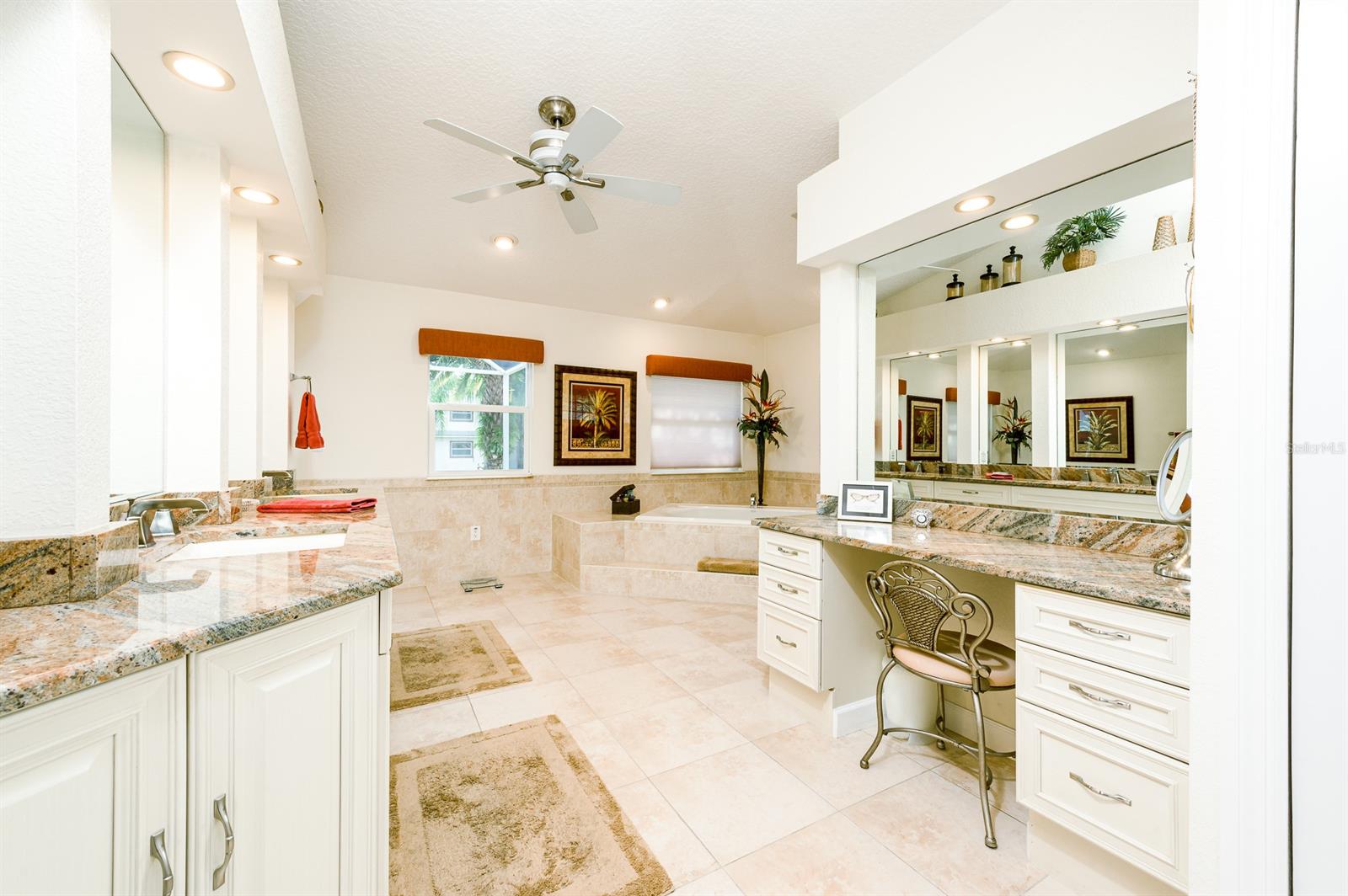 Quiet Place In Country Unit 07 - Residential