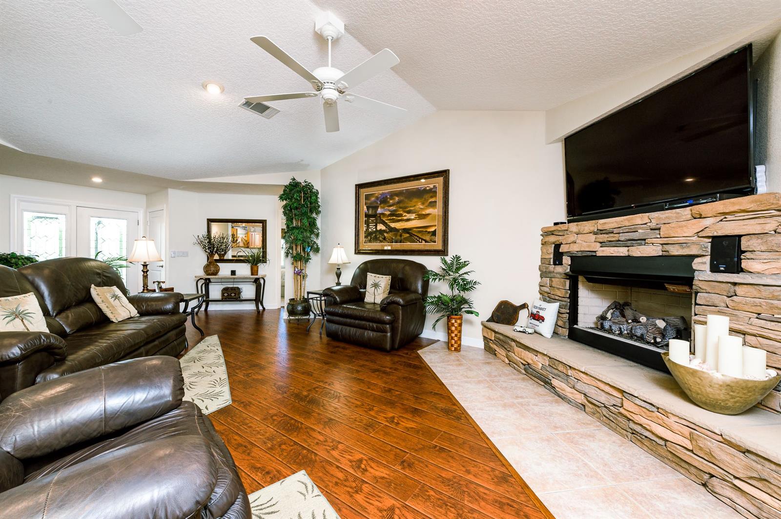 Quiet Place In Country Unit 07 - Residential