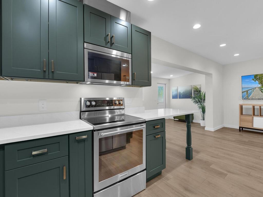 MC GREGOR GROVES - Residential