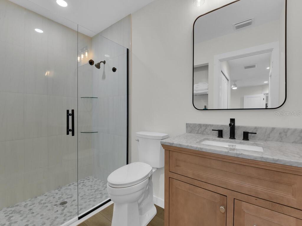 MC GREGOR GROVES - Residential