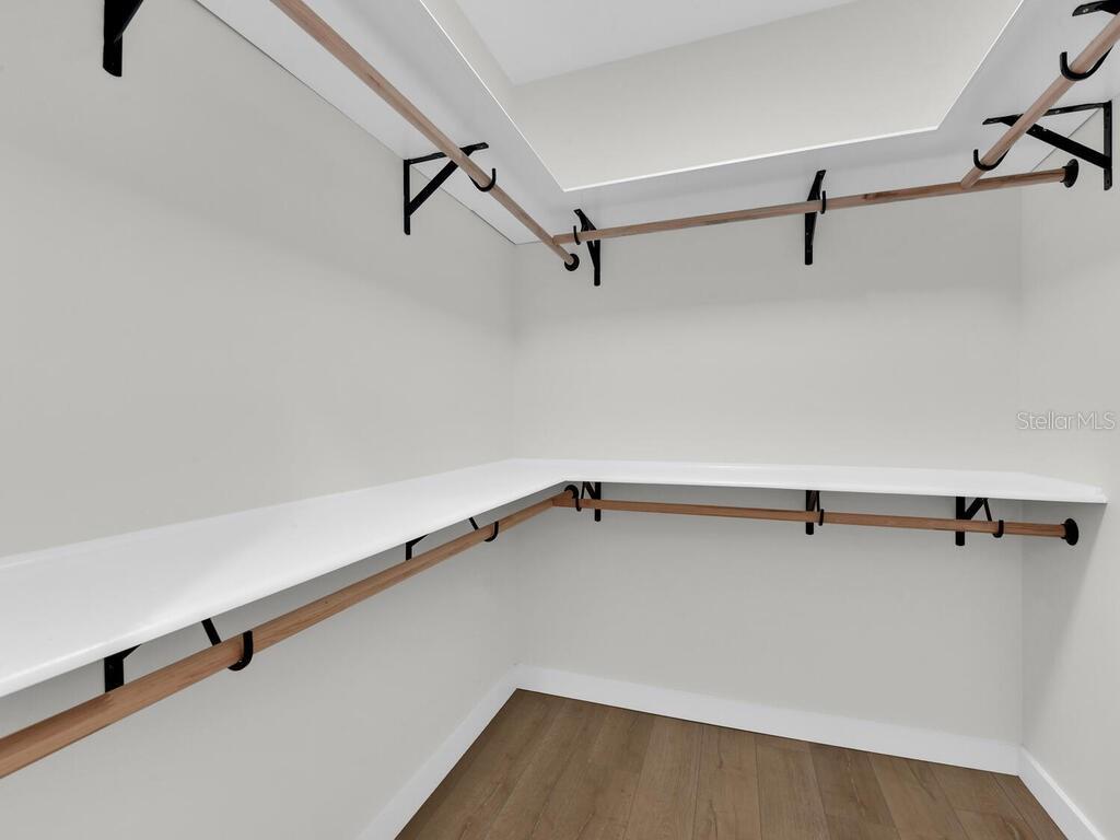 MC GREGOR GROVES - Residential