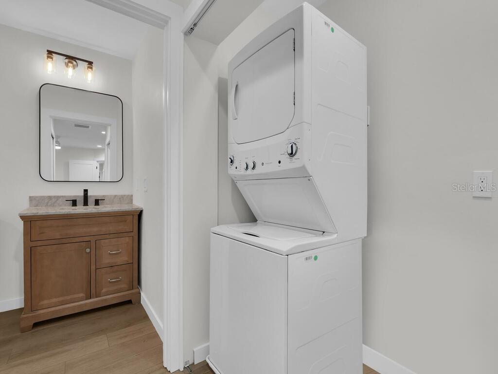 MC GREGOR GROVES - Residential