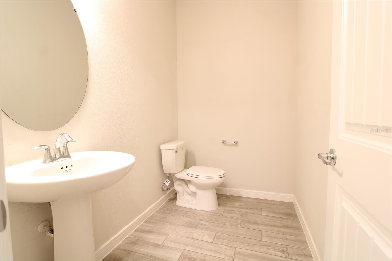 LIVE OAK LK-PH 3 - Residential Lease