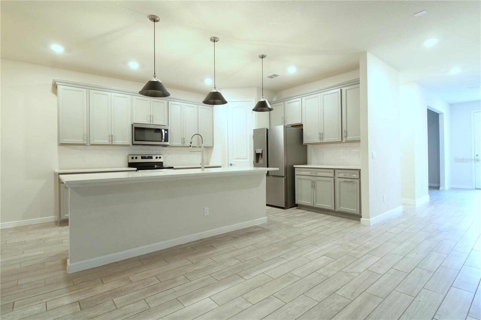 LIVE OAK LK-PH 3 - Residential Lease