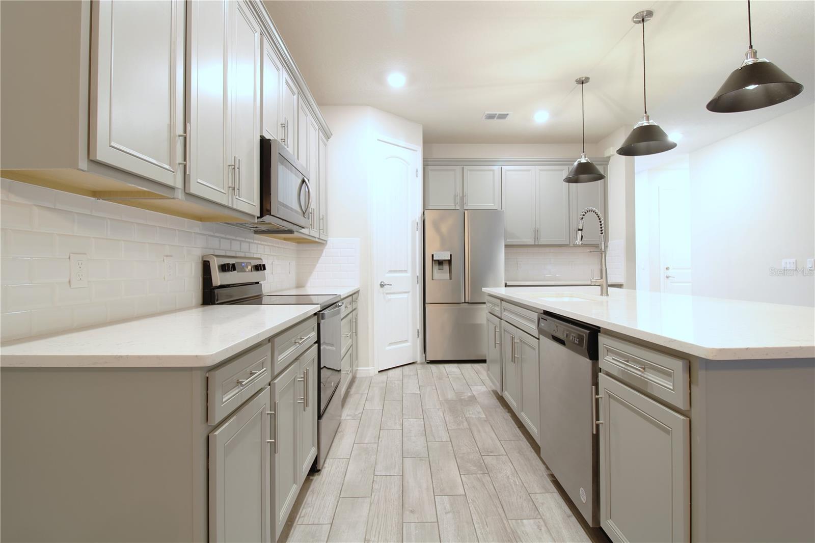 LIVE OAK LK-PH 3 - Residential Lease