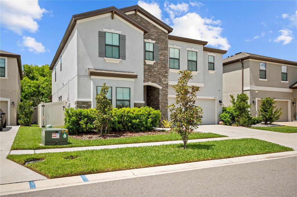 Photo of 14734 Horse Trot Road, Lithia, FL 33547 (MLS # TB8494278)