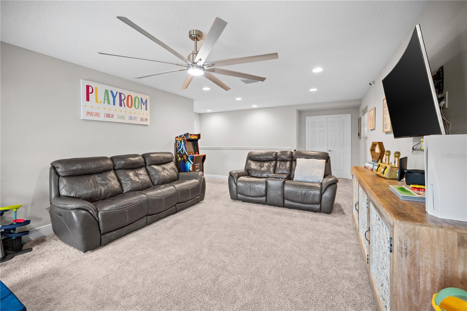 HINTON HAWKSTONE PHASE 1A2 LOT 6 BLOCK 19 - Residential